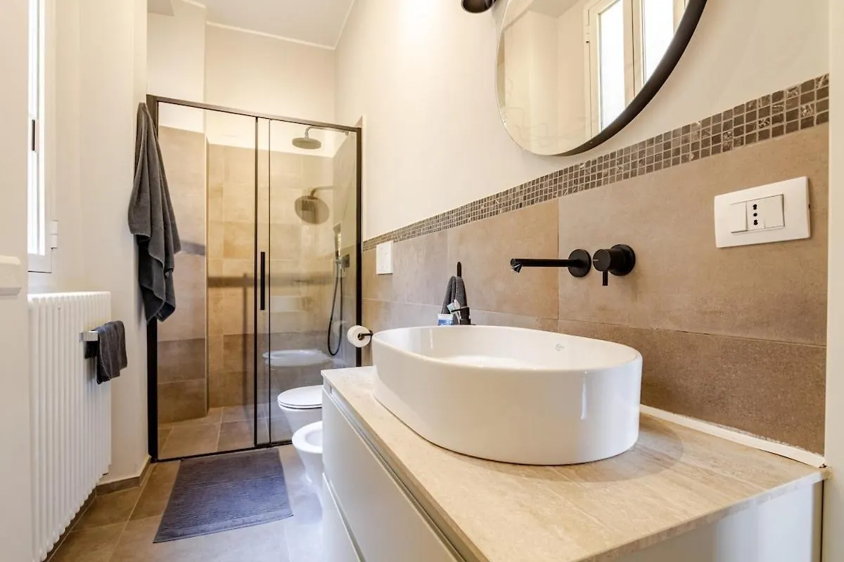 Montenero Apartment Milano Italia